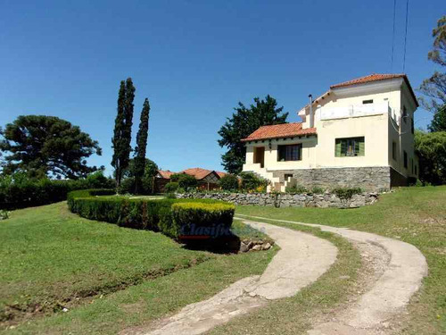  Impresionante Casona En Cosquín Frente A Ruta 38 