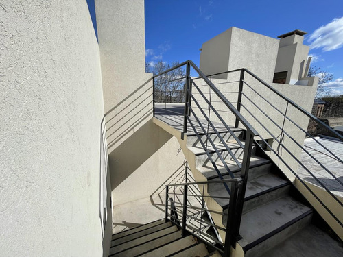 Venta Departamento 2 Amb. Al Fte. En Haedo A Estrenar