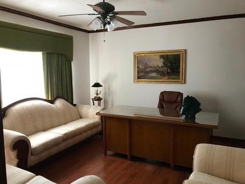 Imagen 21 de 30 de Hermosa Casa Con Excelente Ubicacion Y Acabados De Lujo
