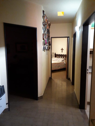 Imagen 6 de 16 de Casa Muy Completa En Parque Chacabuco