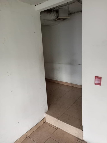 Imagen 4 de 8 de Local Comercial Nivel 2