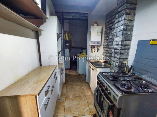 Leon Propiedades Vende Casa En Curacaví Centro.