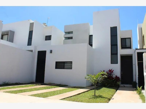 Imagen 1 de 9 de Casa Sola En Renta Residencial Floresta