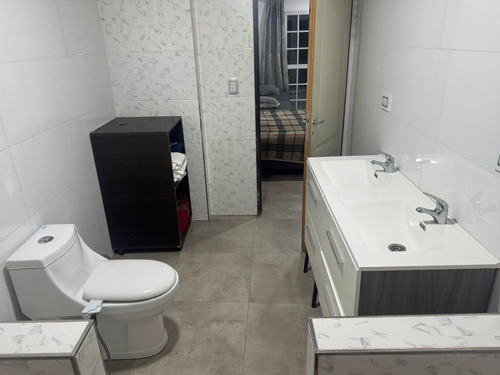 Casa En Venta - 2 Dormitorios 3 Baños - Cochera - 143mts2 - Villa Ballester