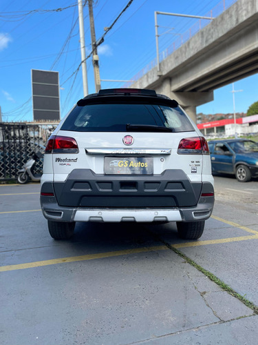 Fiat Palio Weekend Adventure