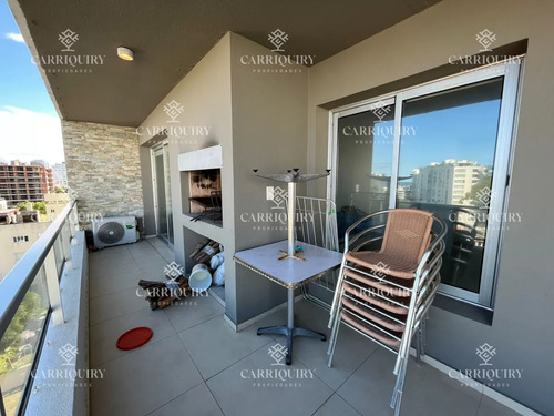 Apartamento En Brava, 3 Dormitorios *