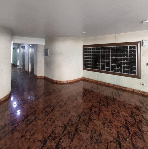 Mh - Vendo Bonito Apartamento 75 M2, 3h, 2b, 2ptos Techados, Maletero. Los Chaguaramos