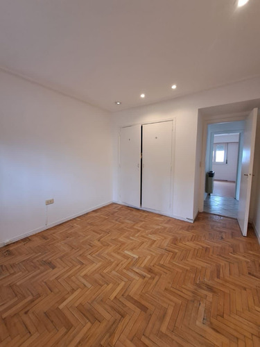 Vendo Chalet En Ph 4 Ambientes En Parque Luro Con Garaje Y Patio