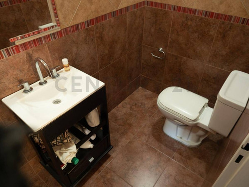 Imagen 28 de 30 de 31 Entre 421 Bis Y 422 Casa De Tres Dormitorios En Venta ,villa Elisa
