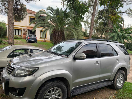 Toyota Sw4 3.0 Srv Cuero 171cv 4x4 At 2013 7asientos