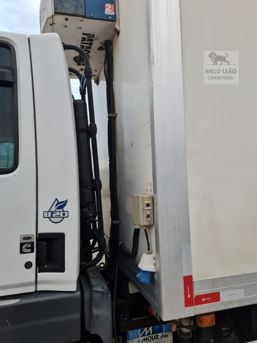 Ford Cargo 1119 Com Baú Frigorifico - Ano 2015