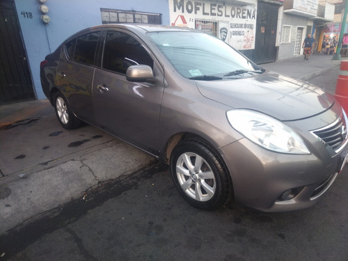 Nissan Versa 1.6 Advance At