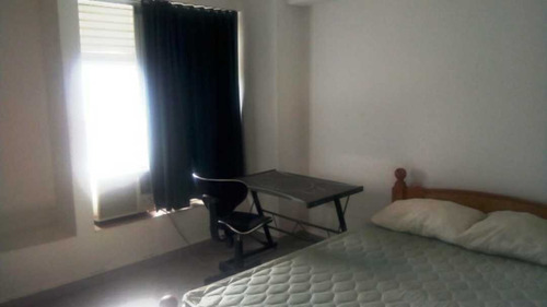 Imagen 7 de 9 de Se Vende Apto 92m2 2h+s/2b/1p Altamira Cod.6222