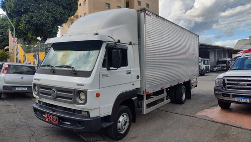 Volkswagen 10-160 Modelo 2014 Com Baú