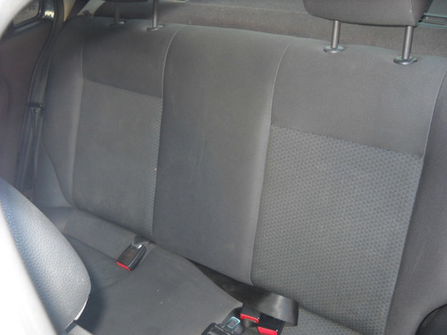 Imagen 10 de 15 de Volkswagen Voyage 1,6 Trendline 101 Cv Gnc 2016 Azul