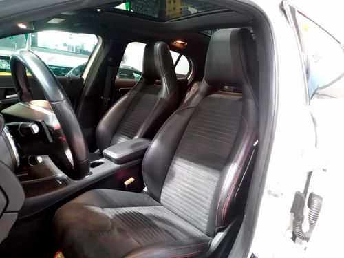 Imagem 11 de 13 de Mercedes-benz Gla 250 2015 2.0 Turbo Sport Teto Panorâmico