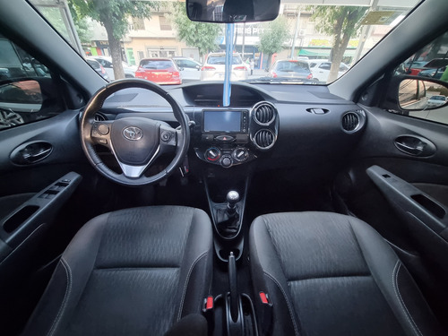Toyota Etios 1.5 Xls