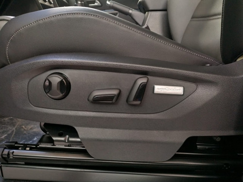 Imagen 12 de 15 de Volkswagen Amarok Highline 4x2 Manual Bi-turbo 180cv! #28