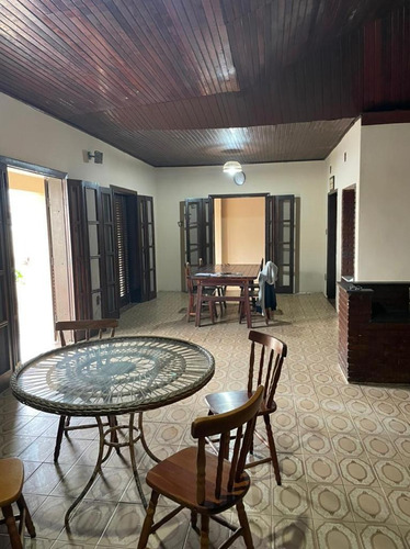 Alugo Casa No Indaiá A 250m Da Praia - (iptu Incluso)