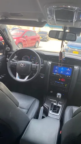 Toyota Fortuner 2.4 Diésel Srv 4X2