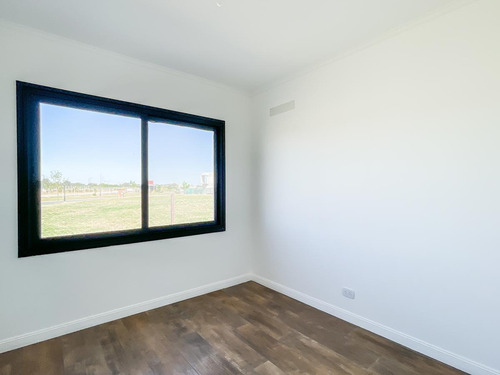 Imagen 22 de 30 de Muy Practica Casa 3 Dorm A Estrenar, Al Lago, En Venta, En San Sebastián, Pilar