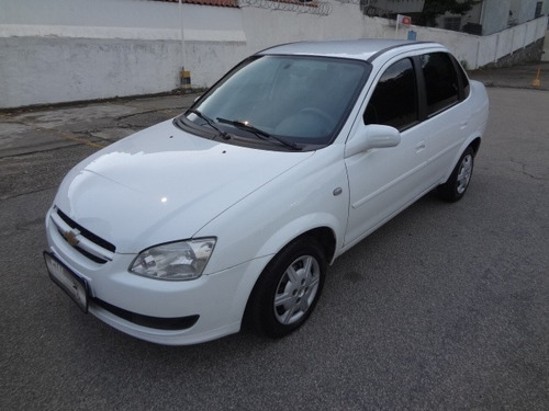 Imagem 1 de 6 de Chevrolet Classic 1.0 Mpfi Ls 8v Flex 4p Manual