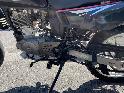 Imagen 7 de 7 de Moto Suzuki Dr 200, Doble Propósito, Perfecta Para La Ciudad