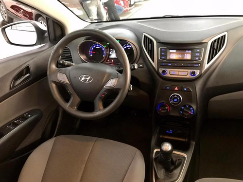 Imagem 7 de 12 de Hyundai Hb20 1.0 Comfort Plus 12v Flex 4p Manual 2017/2018