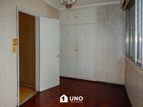 Dorrego Y Urquiza - Piso Exclusivo De 2/3 Dormitorios.
