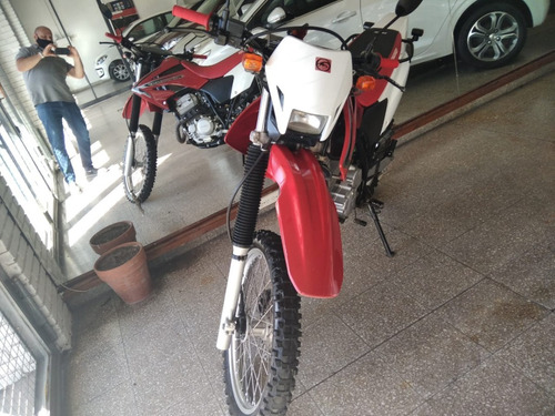 Moto Honda Xr 250 Tornado (modelo 2017)