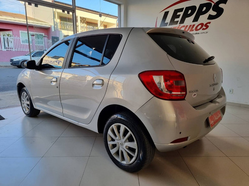Imagem 7 de 10 de Renault Sandero 1.6 Expression 8v Flex 4p Manual