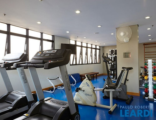 Imagem 9 de 12 de Flat - Itaim Bibi - Sp - 457276