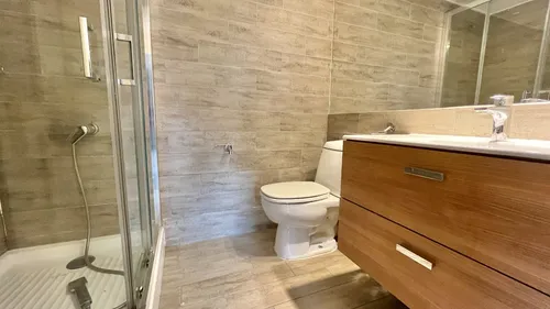Renovado Grandes Ventanales / Sin Terraza