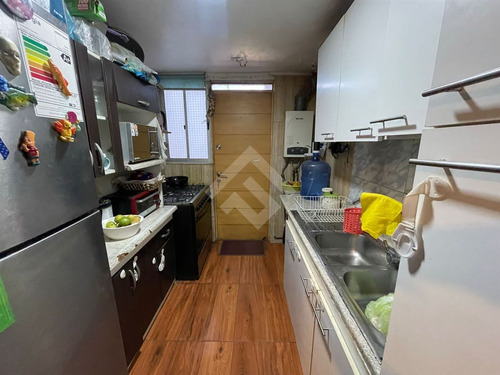 Departamento En Venta De 3 Dorm. En Cerrillos