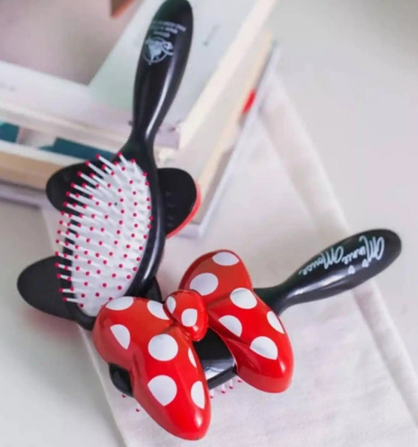 Imagen 6 de 7 de Cepillo De Mickey Y Minnie Mouse Importado Para El Cabello