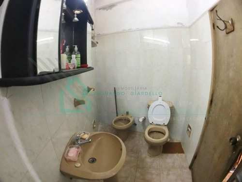 Imagen 5 de 18 de Juan Lacaze - Casa Con Locales Comerciales- Ref: 1159