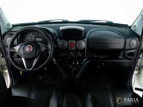 Imagem 7 de 15 de Fiat Doblo Essence 7l E 2017