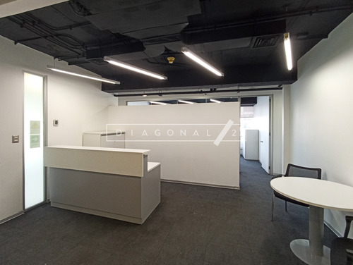Oficina Amoblada En Venta De Las Condes