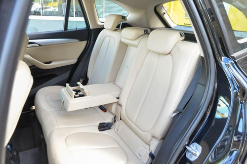 BMW X1 2.0 sDRIVE 20i TURBO AT