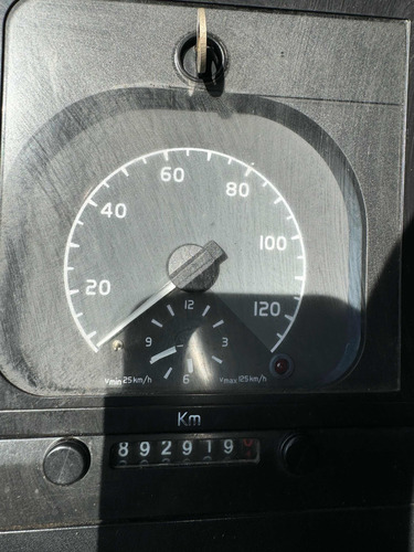 Volvo Vm 260 Ano 2009 Com Sider 8,5m