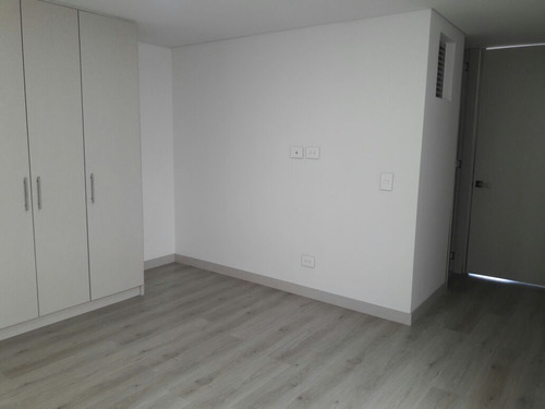 Venta De Apartamento En El Centro , Manizales 