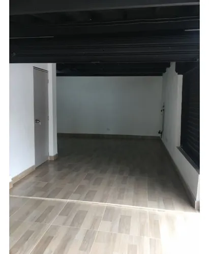 Local Esquinero En Arriendo Laureles