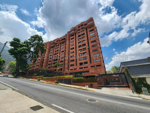 Se Alquila Hermoso Apartamento Con Amplias Áreas Sociales En Sebucán.  24-6884.