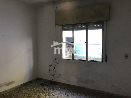 Imagen 6 de 9 de Venta Casa Garibaldi Entre Jacinto Pargas Y Luis A. Herrera, Pando.