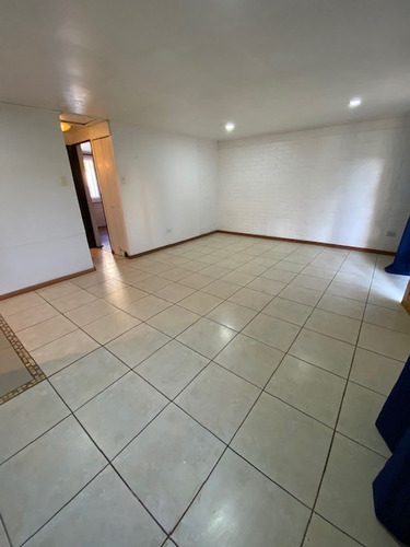 Arriendo Casa De 1 Piso 2d 1b Y Amplia Cocina En C. Satelite