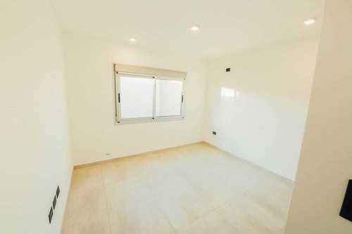 Imagen 9 de 10 de Venta Duplex En Barrio Villa Claret