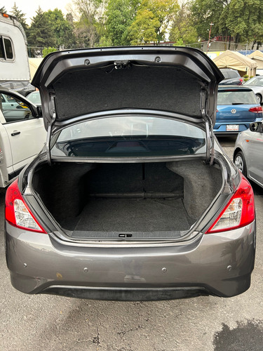 Nissan Versa 1.6 Exclusive Navi At