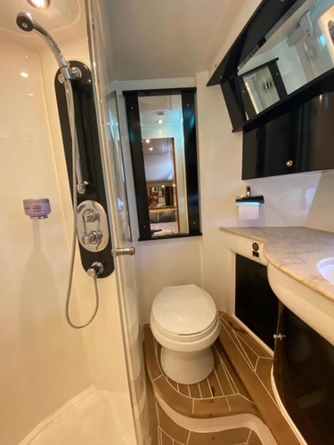 Crucero Sealine T47