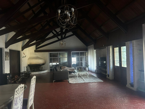 Retasada Casa Chalet Tipo Quinta. Barrio El Tato