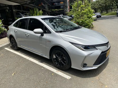 Toyota Corolla 1.8 Xe-i Hibrido At 4x2 2020